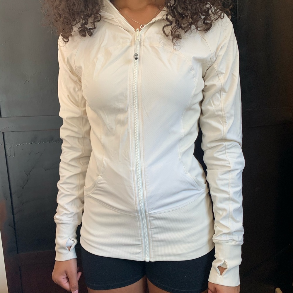 ⚪️Reversible Lululemon jacket